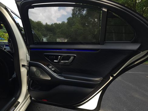 Used 2023 Mercedes-Benz S 580 4MATIC Sedan image 24