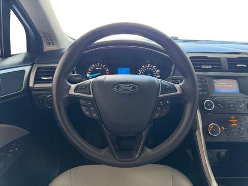 Used 2018 Ford Fusion S FWD image 13