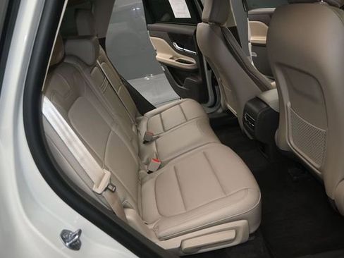 Used 2024 Lincoln Corsair Reserve FWD image 13