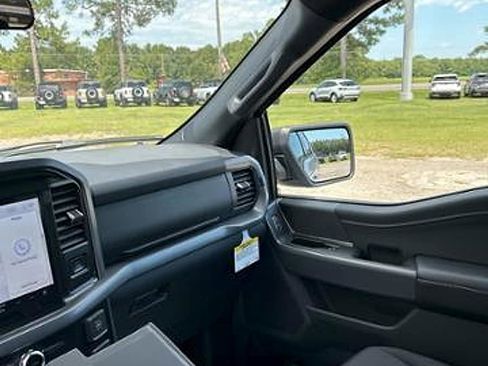 New 2025 Ford F150 XLT w/ Equipment Group 301A Standard image 25