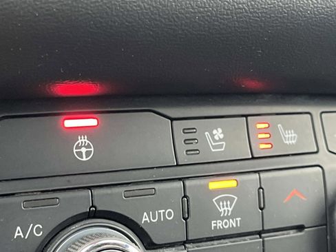 Used 2023 Dodge Durango GT image 39