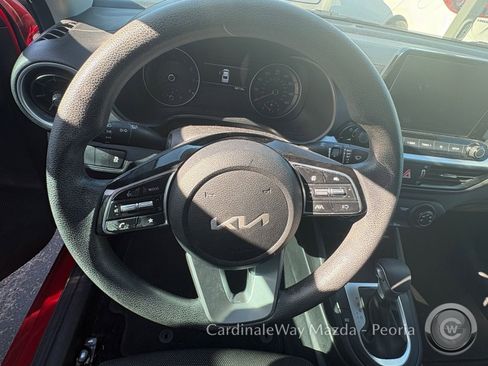 Used 2022 Kia Forte LXS FWD image 12