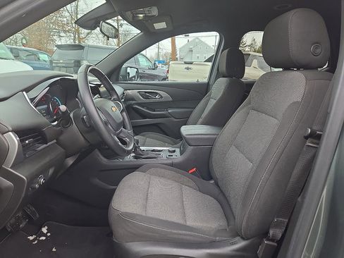 Used 2023 Chevrolet Traverse LT image 19