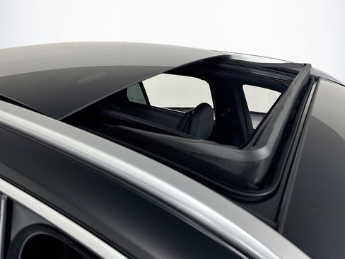 New 2026 Mercedes-Benz GLC 300 4MATIC image 21