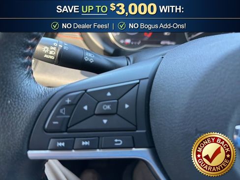 Used 2019 Nissan Kicks SR image 18