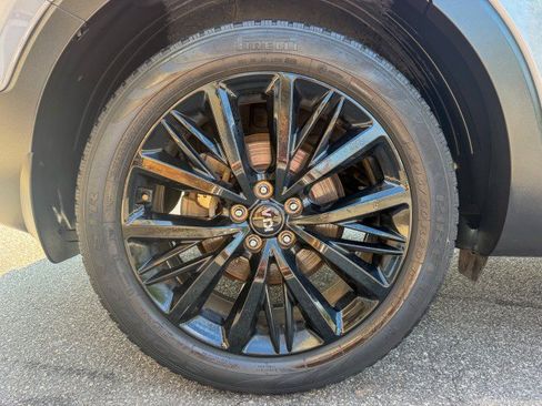 Used 2021 Kia Telluride SX w/ Towing Package FWD image 23