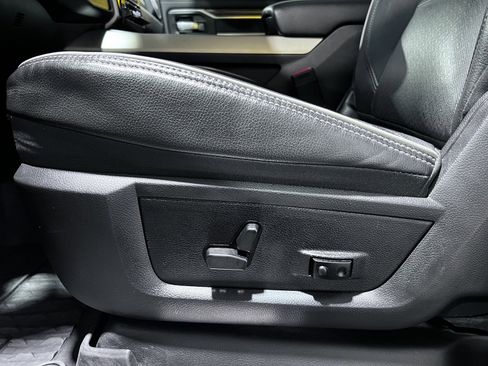 Used 2020 RAM 3500 Laramie image 24