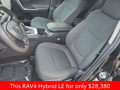 Used 2023 Toyota RAV4 LE image 20