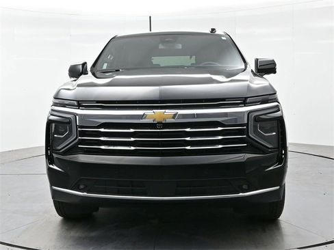 Used 2025 Chevrolet Tahoe LT w/ Comfort Package image 2