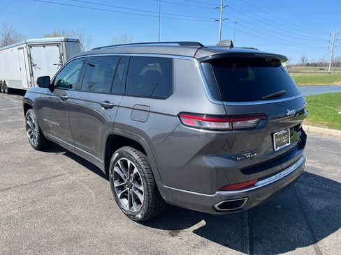 Used 2021 Jeep Grand Cherokee L Overland w/ Luxury Tech Group IV AWD/4WD image 5