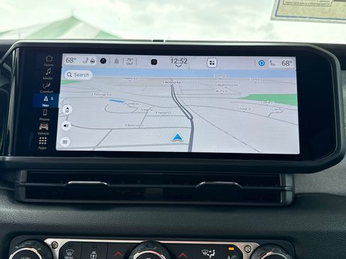 New 2025 Jeep Gladiator Sport image 12