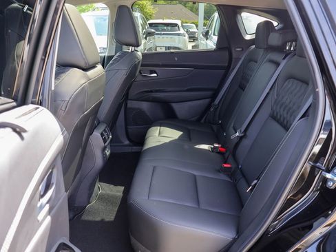 New 2026 Nissan Murano Platinum image 8