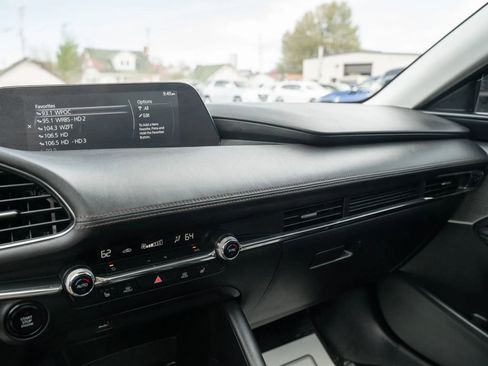 Used 2020 MAZDA MAZDA3 Sedan w/ Premium Package image 24