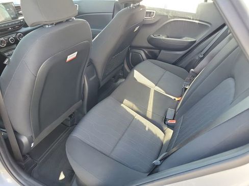 Certified 2026 Hyundai Venue SE FWD image 21