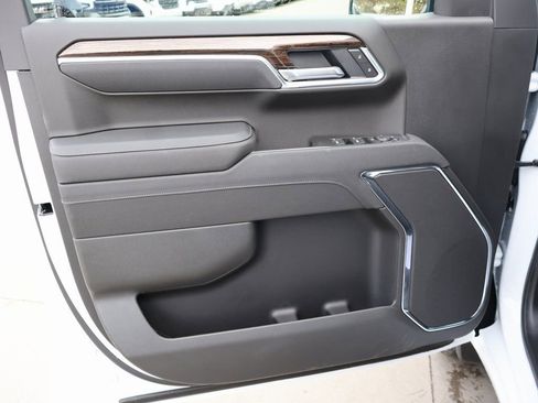 New 2026 GMC Sierra 1500 Elevation image 11