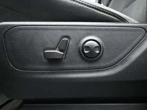 Used 2022 RAM 1500 Big Horn image 11