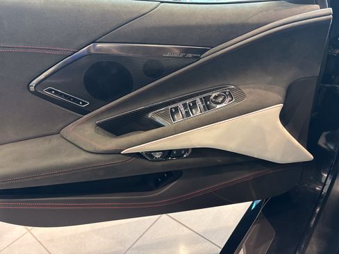 Used 2023 Chevrolet Corvette Stingray Premium Conv w/ Z51 Performance Package RWD image 10