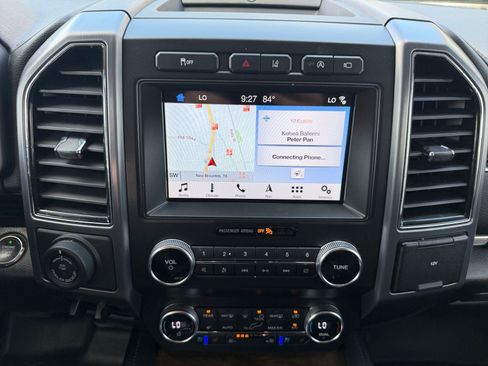 Used 2019 Ford Expedition Platinum RWD image 15