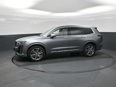 Used 2022 Cadillac XT6 Premium Luxury AWD/4WD image 4