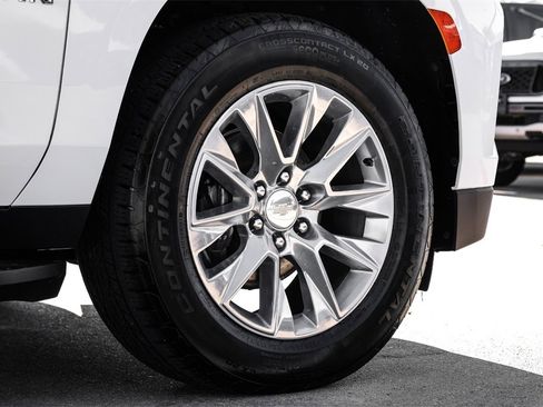 Used 2022 Chevrolet Suburban Premier image 62