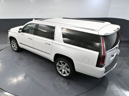 Used 2020 Cadillac Escalade ESV Premium Luxury image 70