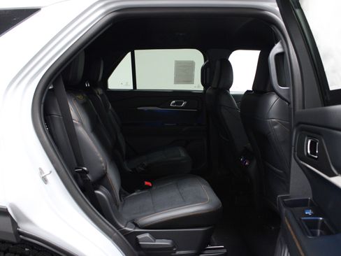 New 2026 Ford Explorer Tremor w/ Tremor Convenience Package image 16