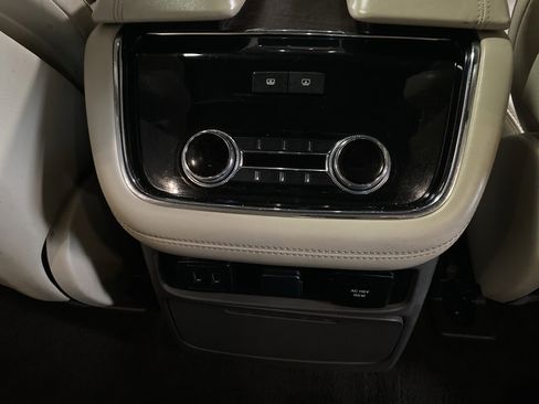 Used 2019 Lincoln Navigator Reserve w/ Cargo Package AWD/4WD image 36