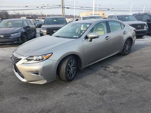 Used 2017 Lexus ES 350 image 4