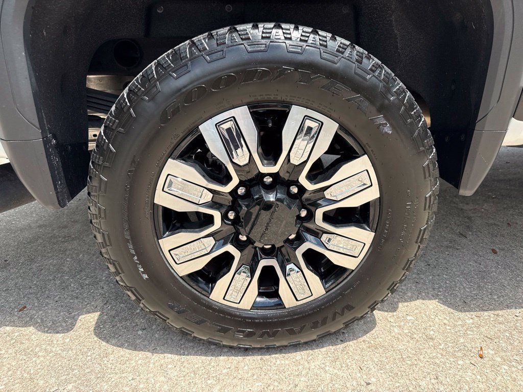 Used 2024 GMC Sierra 2500 Denali AWD/4WD image 51