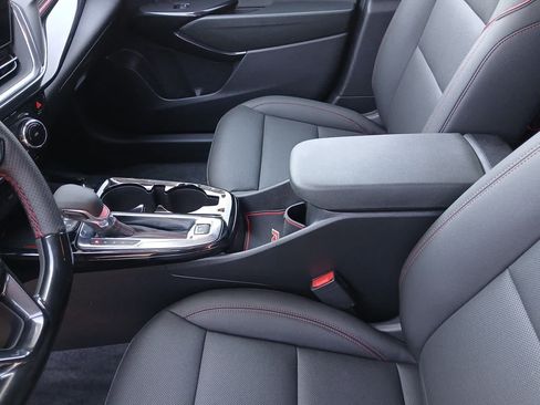 Used 2026 Chevrolet Trax RS w/ Sunroof Package FWD image 18