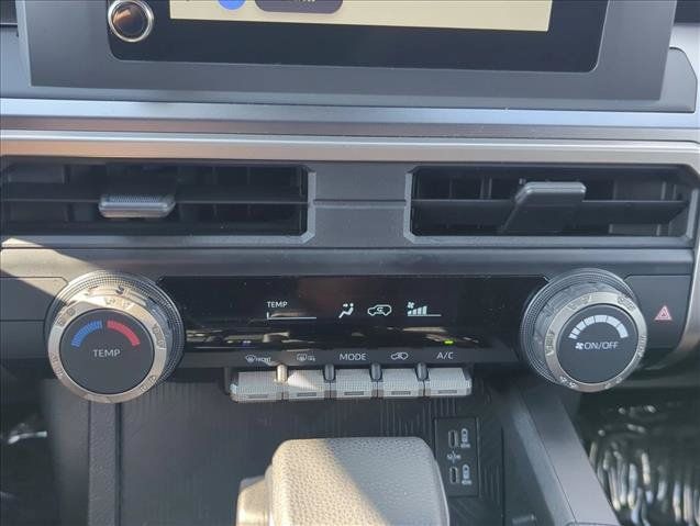 Certified 2025 Toyota 4Runner SR5 AWD/4WD image 23