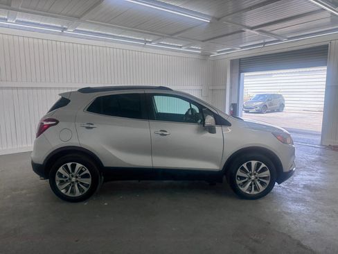 Used 2017 Buick Encore Preferred FWD image 4