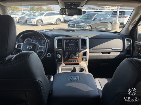 Used 2018 RAM 1500 Laramie w/ Convenience Group image 14