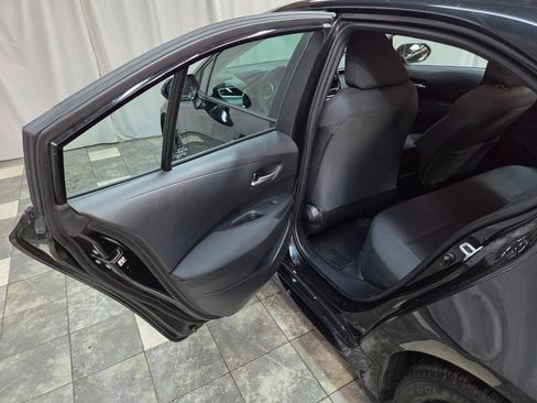 Used 2020 Toyota Corolla LE FWD image 13
