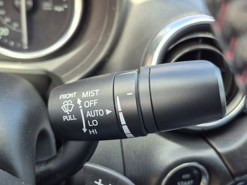 Used 2019 MAZDA MX-5 Miata RF Grand Touring image 34