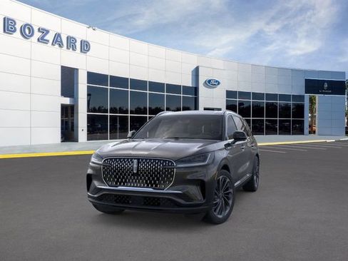 New 2026 Lincoln Aviator Reserve image 2