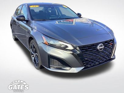 Used 2025 Nissan Altima 2.5 SR