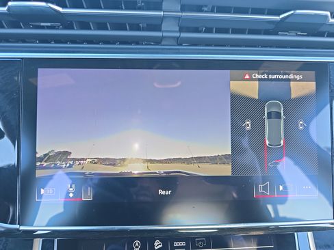 Certified 2025 Audi Q7 3.0T Premium Plus w/ Premium Plus Package image 22