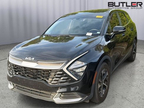 Used 2023 Kia Sportage EX FWD image 2