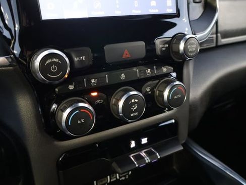 Used 2024 RAM 1500 Laramie image 16