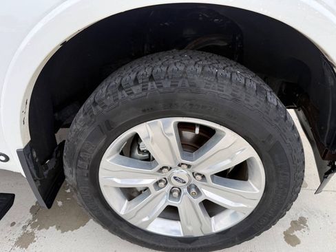 Used 2020 Ford F150 Platinum w/ Technology Package AWD/4WD image 39
