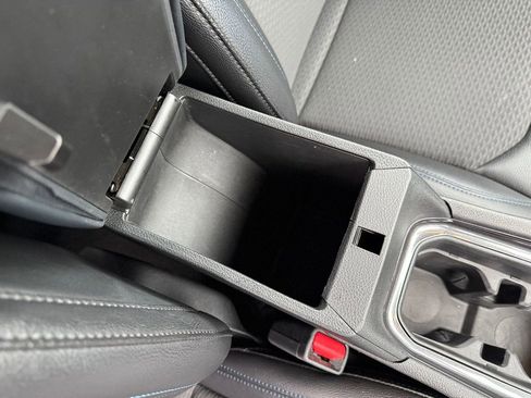 Used 2024 Jeep Compass Latitude image 33