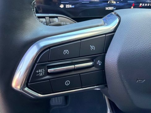 Used 2026 Chevrolet Equinox LT w/ Convenience Package II FWD image 19