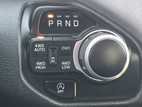 Used 2022 RAM 1500 Big Horn AWD/4WD image 30