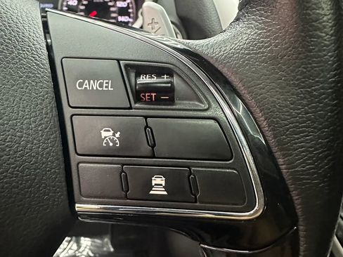 Used 2018 Mitsubishi Eclipse Cross SEL AWD/4WD image 12