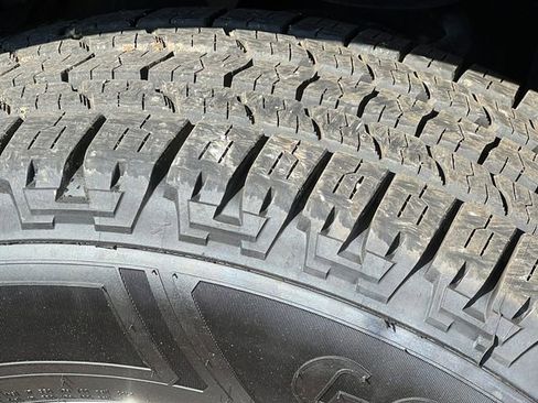 Used 2024 RAM 2500 Limited w/ Safety Group AWD/4WD image 11