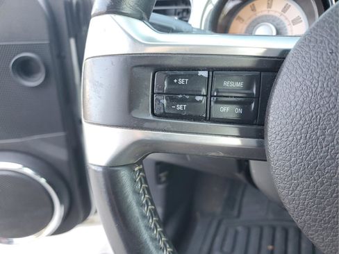 Used 2010 Ford Mustang Convertible RWD image 22