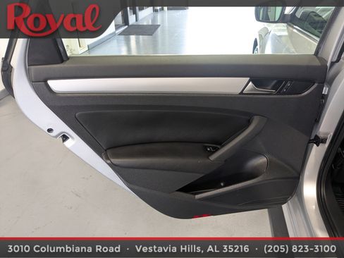 Used 2013 Volkswagen Passat 2.5 SE FWD image 12