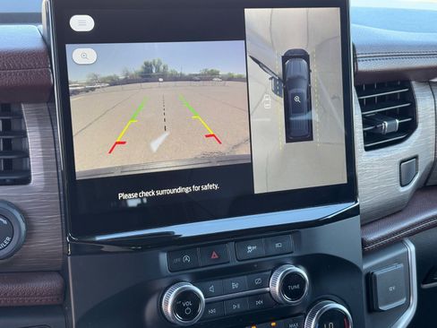 Used 2023 Ford Expedition Max Limited image 23