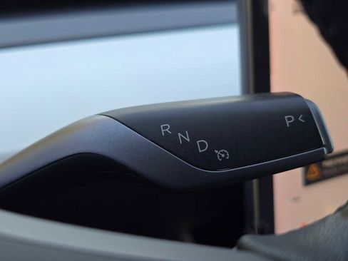 Used 2019 Tesla Model 3 Performance image 32